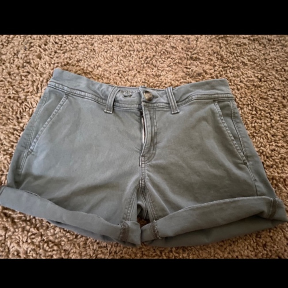 American eagle- Super stretch high waisted shorts